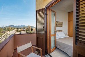House - Casa Rosella by Wonderful Italy (Olbia)