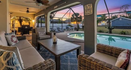 Florida Sunhouse – Lanai Living & Heated Pool