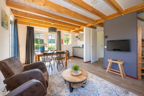 TV - 4-person Premium Zeeland Cottage (Wemeldinge)