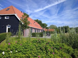 Exterior - Group Accommodation for up to 48-persons (Wemeldinge)