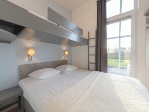 Room - Waterresort Oosterschelde house no.109 (Wemeldinge)