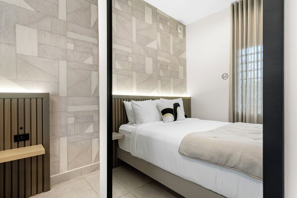 In-room safe, free WiFi