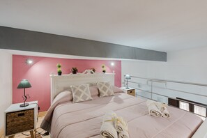 2 slaapkamers, een strijkplank/strijkijzer, wifi, beddengoed