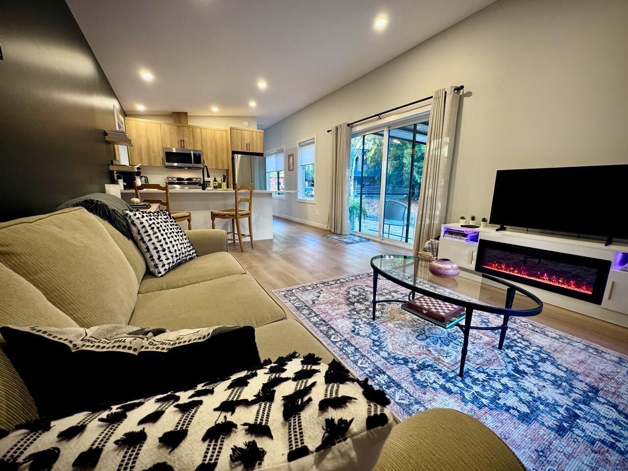 TV connectée, cheminée