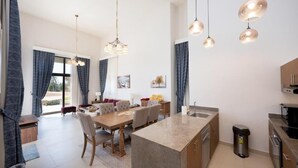 Superior-Villa, 4 Schlafzimmer, eigener Pool, Seeblick