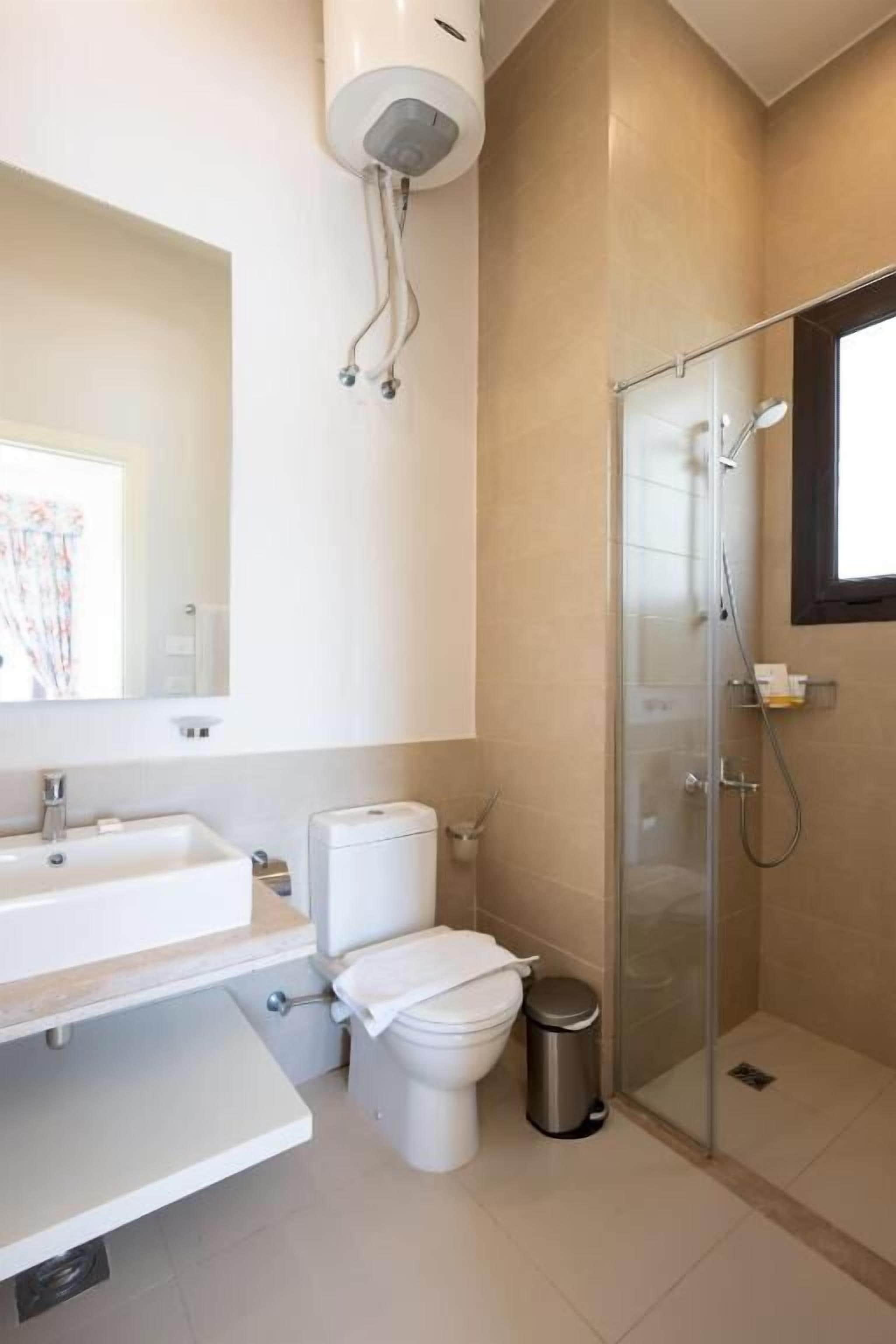 Villa superior, 4 habitaciones, alberca privada, vista al lago | Baño