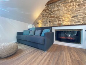 Smart TV - Cozy Studio near Quimper Train Station – Modern & Bright (Quimper)