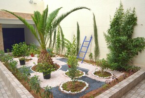 ด้านหน้าที่พัก