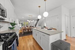 Private kitchen - Stylish 3BR Retreat Near OSU - Sauna & Fire pit (Columbus)