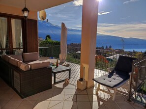 Terrace/patio - Appartamento Panoramico by Theater Home - with big terrace and marvellous lake view (Tignale)