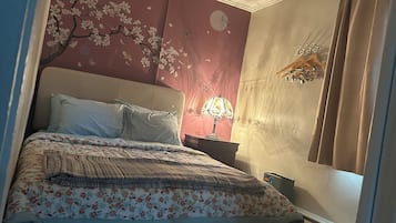 1 bedroom, iron/ironing board, free WiFi, bed sheets