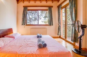 Biệt thự | 5 phòng ngủ, phòng cách âm 