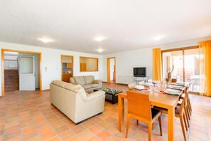 Casa | 5 quartos, quartos à prova de som