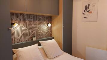 1 chambre, fer et planche à repasser, Wi-Fi gratuit, draps fournis