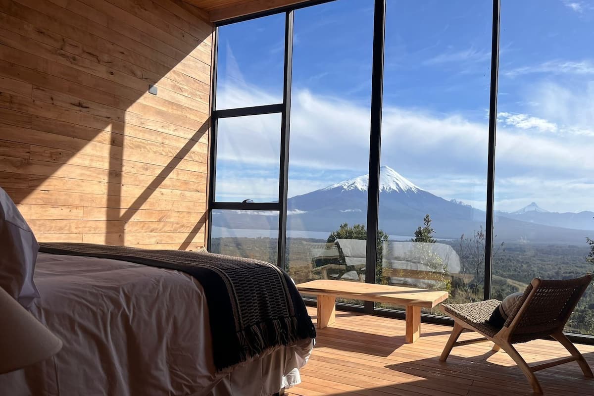 Caja de seguridad en la habitación y sistema de insonorización