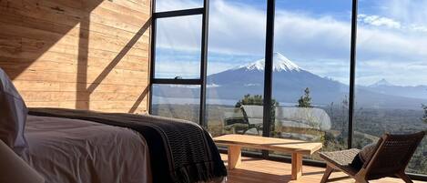 In-room safe, soundproofing, free WiFi