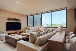 Smart TV, DVD player, table football, stereo - Patamar Luxury Condo - Includes Chef, Maid & Premier Access (Punta Mita)