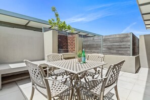 Apartment (2 Bedrooms) | Interior - The Quadrant 406 (Cape Town)