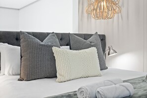Apartment (2 Bedrooms) | Interior - The Quadrant 406 (Cape Town)