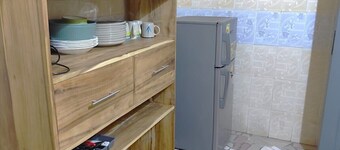 Comfortable house in quiet neighborhood, car-rental & hotelservice possible