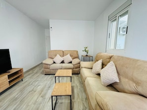 Living area - Apartment 'Bright in Maracena' with Private Terrace, Wi-Fi and Air Conditioning (Granada)