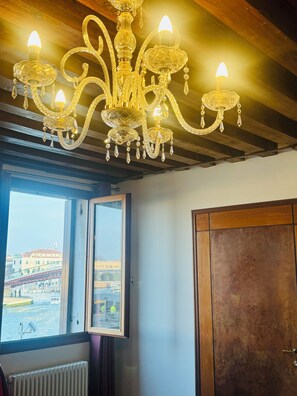 Basic-Vierbettzimmer | Schreibtisch, kostenloses WLAN