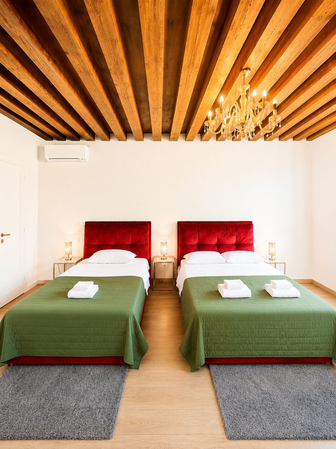 Classic Quadruple Room, Multiple Beds | Desk, laptop workspace, free WiFi, bed sheets