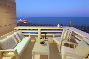 Apartment | 2 bedrooms - Mackenzie Beachfront Suite (Larnaca)