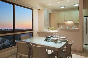 Apartment | 2 bedrooms - Mackenzie Beachfront Suite (Larnaca)