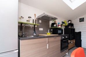 ماكينة لصنع القهوة/الشاي، غلّاية كهربائية