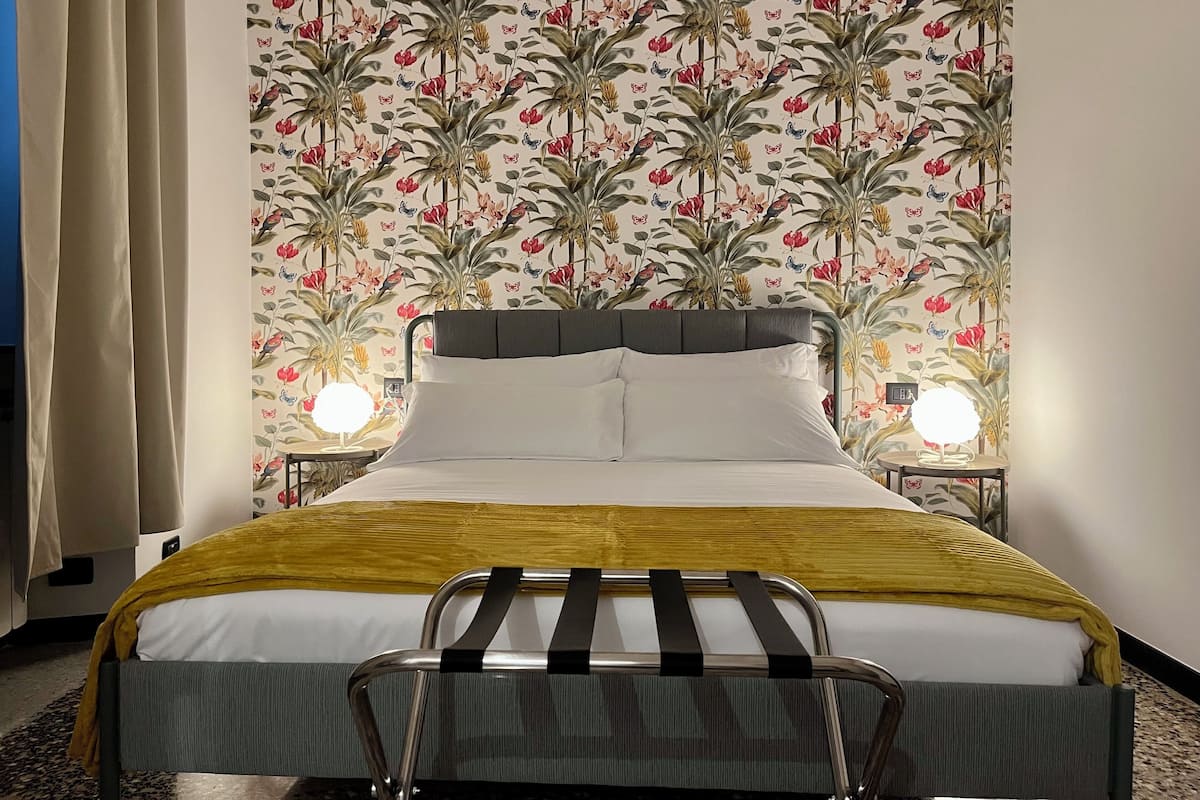 Doppelzimmer, mit Bad, Stadtblick | Italienische Bettbezüge von Frette, hochwertige Bettwaren