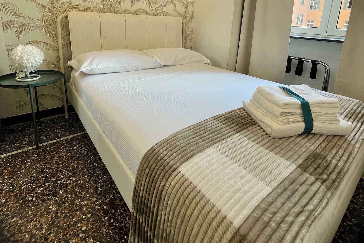 Single Room, Private Bathroom, City View | Frette Italian sheets, premium bedding, down duvets, desk