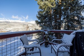 Property grounds - Cozy Cabin - Close to Gondola and Town (Breckenridge)