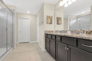 Shower, hair dryer, towels - Cozy 5BR Solterra Home w/ Private Pool (Davenport)