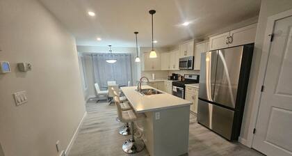 Charming 3-bedroom house in Harbour Landing, Regina