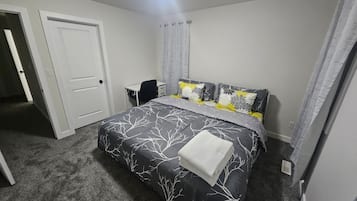 Een strijkplank/strijkijzer, gratis wifi