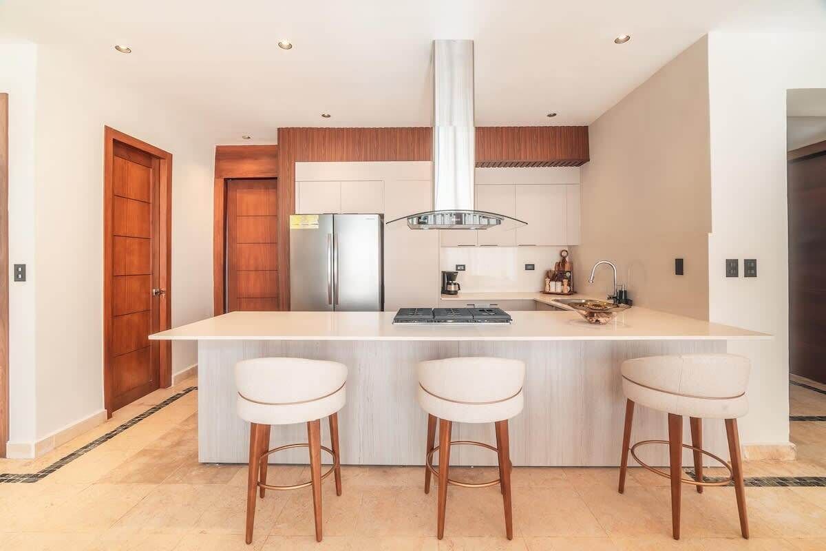 Micro-ondas, fogão, cooktop, lava-louças