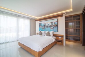 مكتب ومكواة/لوح كي وواي فاي مجانًا وملاءات أسرّة