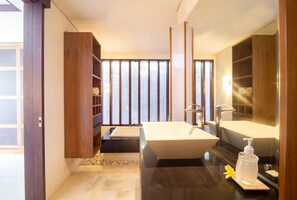 تجهيزات دش، مجففات شعر، مناشف