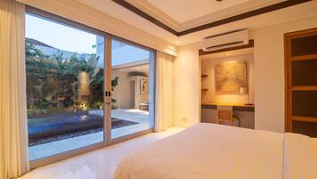 Desk, iron/ironing board, free WiFi, bed sheets