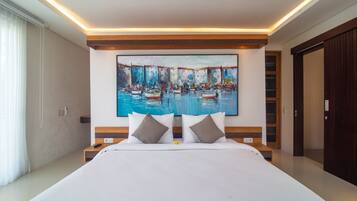 Desk, iron/ironing board, free WiFi, bed sheets