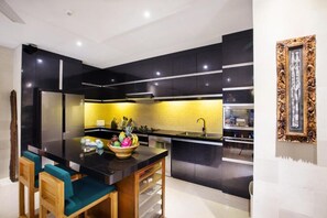 Private kitchen - SPV 3003 - Luxury 4 BR Villa by Jimbaran Beach (Kedonganan)