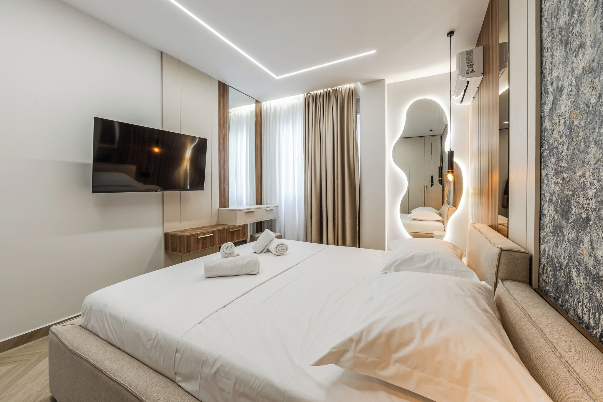 Luxury Penthouse, Beach View | Blackout drapes, soundproofing, iron/ironing board, free WiFi