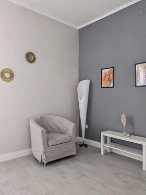 經典公寓客房, 城市景觀 | 起居區