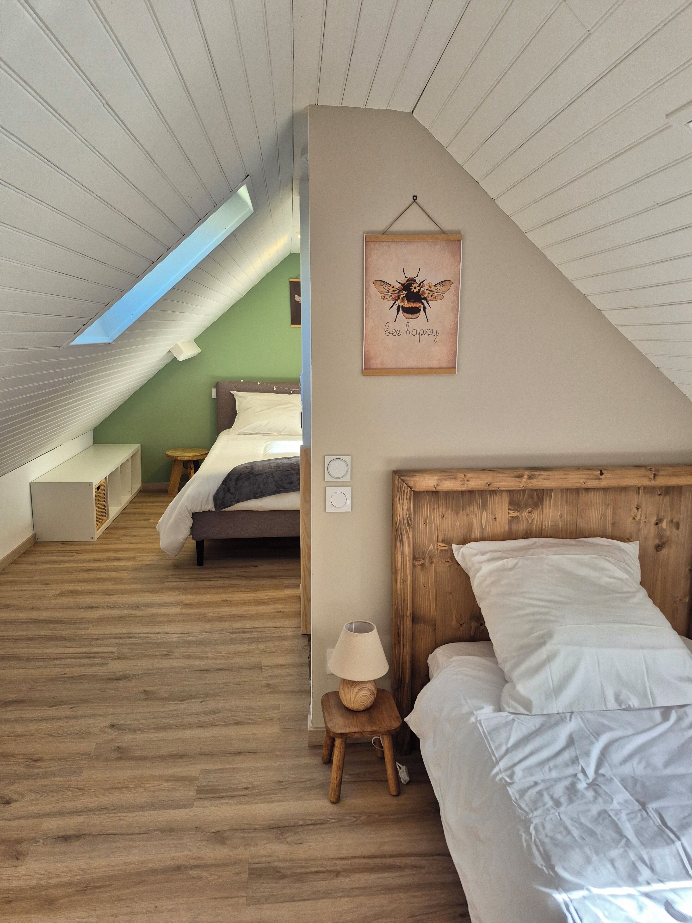 Strykjärn/strykbräda, wi-fi och sängkläder