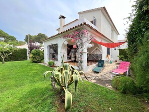 Exterior - with garden in Mar Cambrils area near the beach (Cambrils)