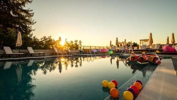 Outdoor pool, pool umbrellas, pool loungers