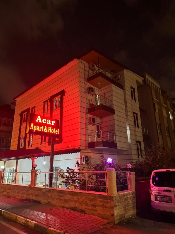 واجهة المنشأة