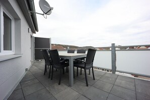 Outdoor dining - Vacation apartment "Thuringian Forest" (Bad Salzungen)