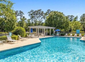 Outdoor pool - Golfers paradise 2 bed 2 bath in Tidewater first floor condo (North Myrtle Beach)